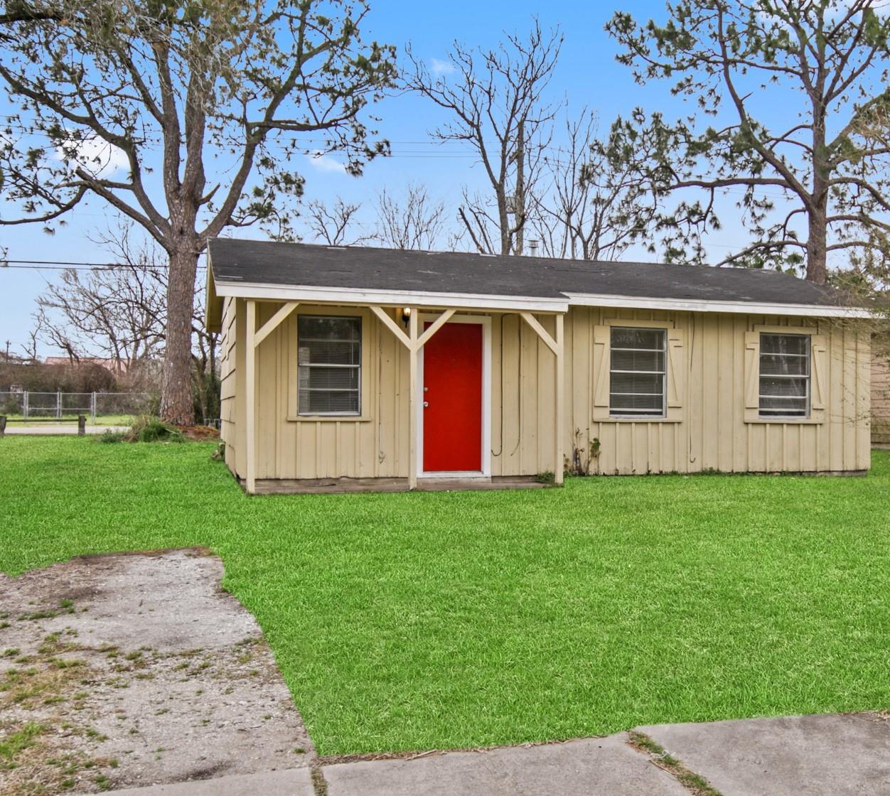 612 Marshall Road — photo