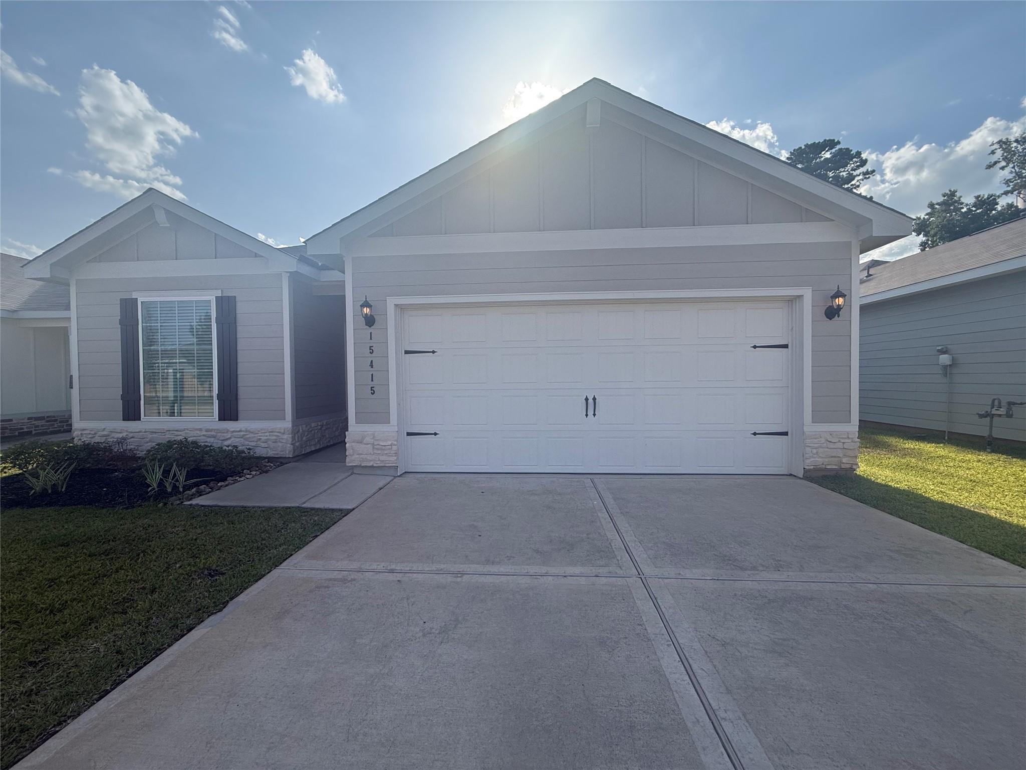 15415 Maple Terrace Drive — photo