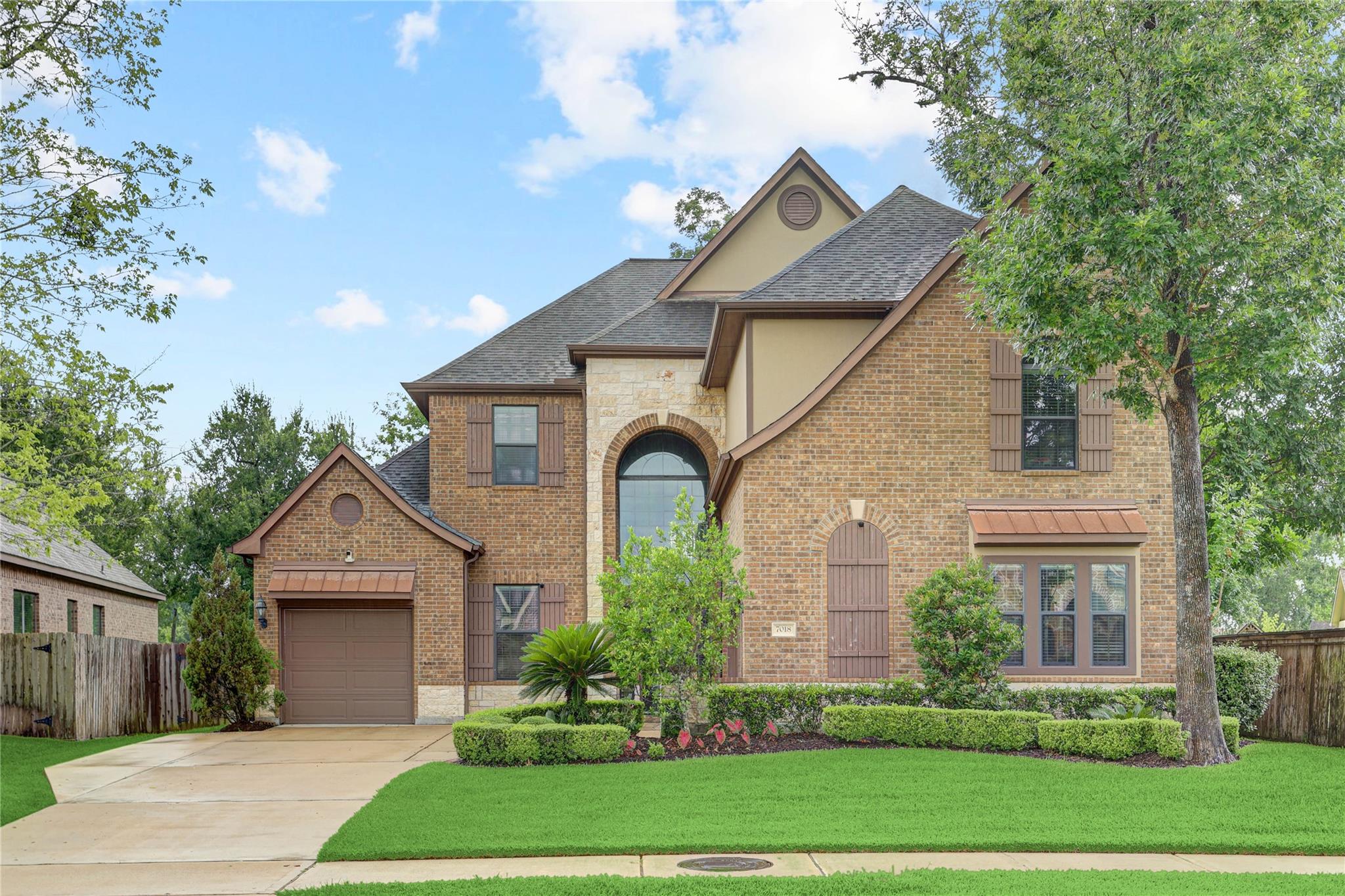 7018 Fall Creek Lane — photo