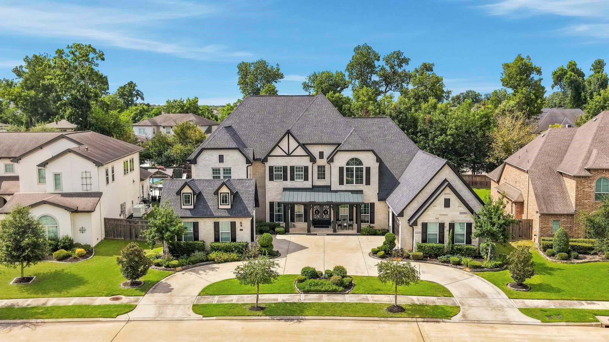 2319 Red Fox Drive — photo
