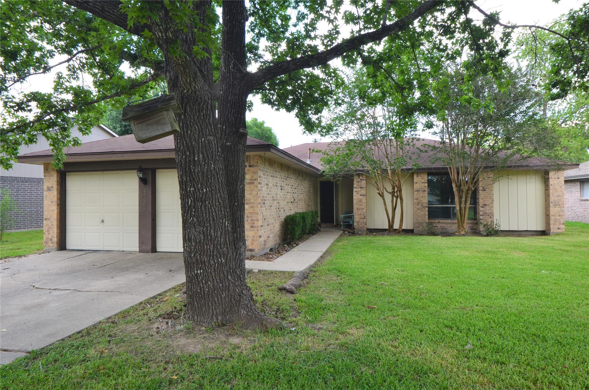 24006 Merry Oaks Drive — photo