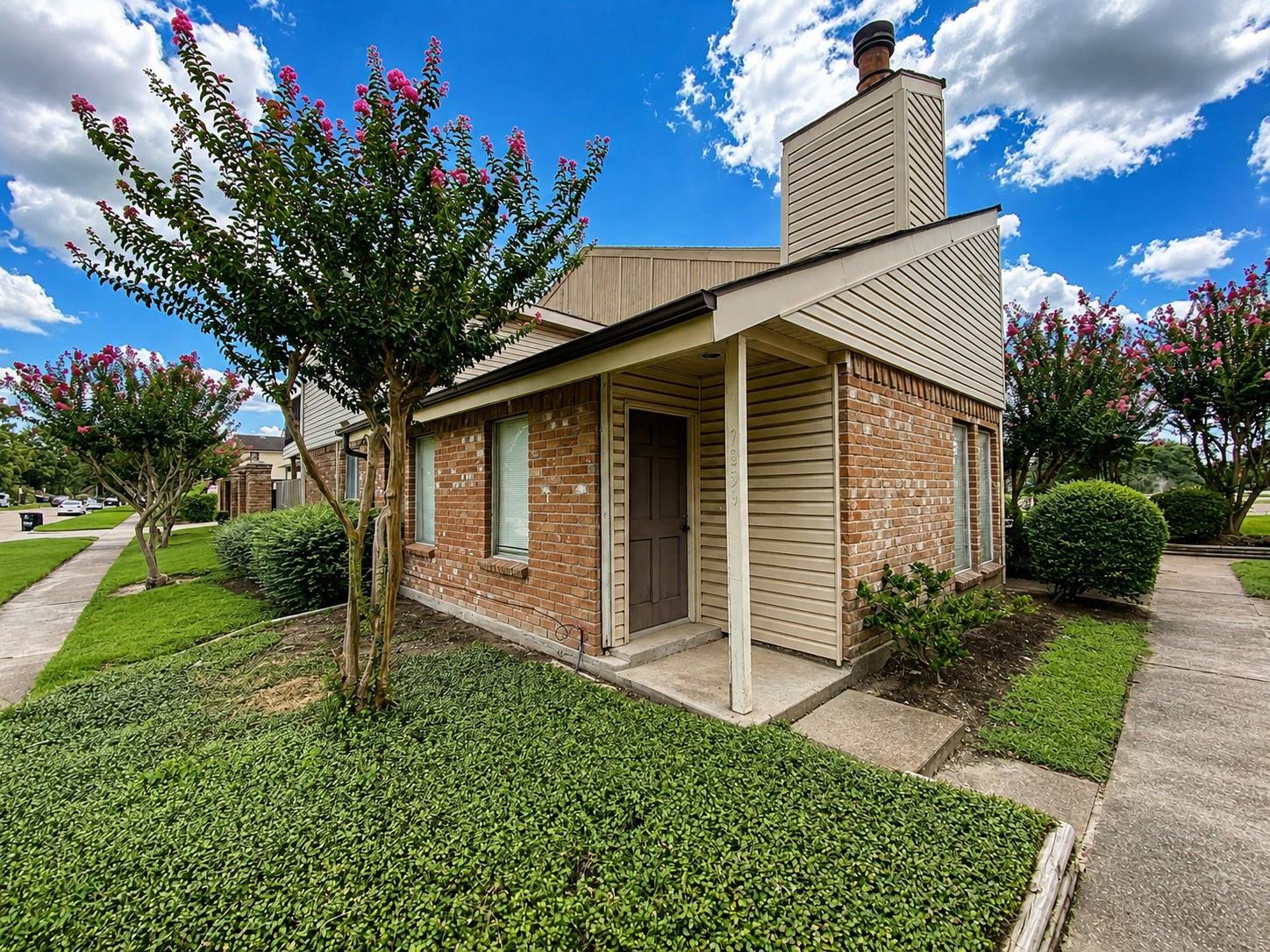7859 Green Lawn Drive #7859 — photo