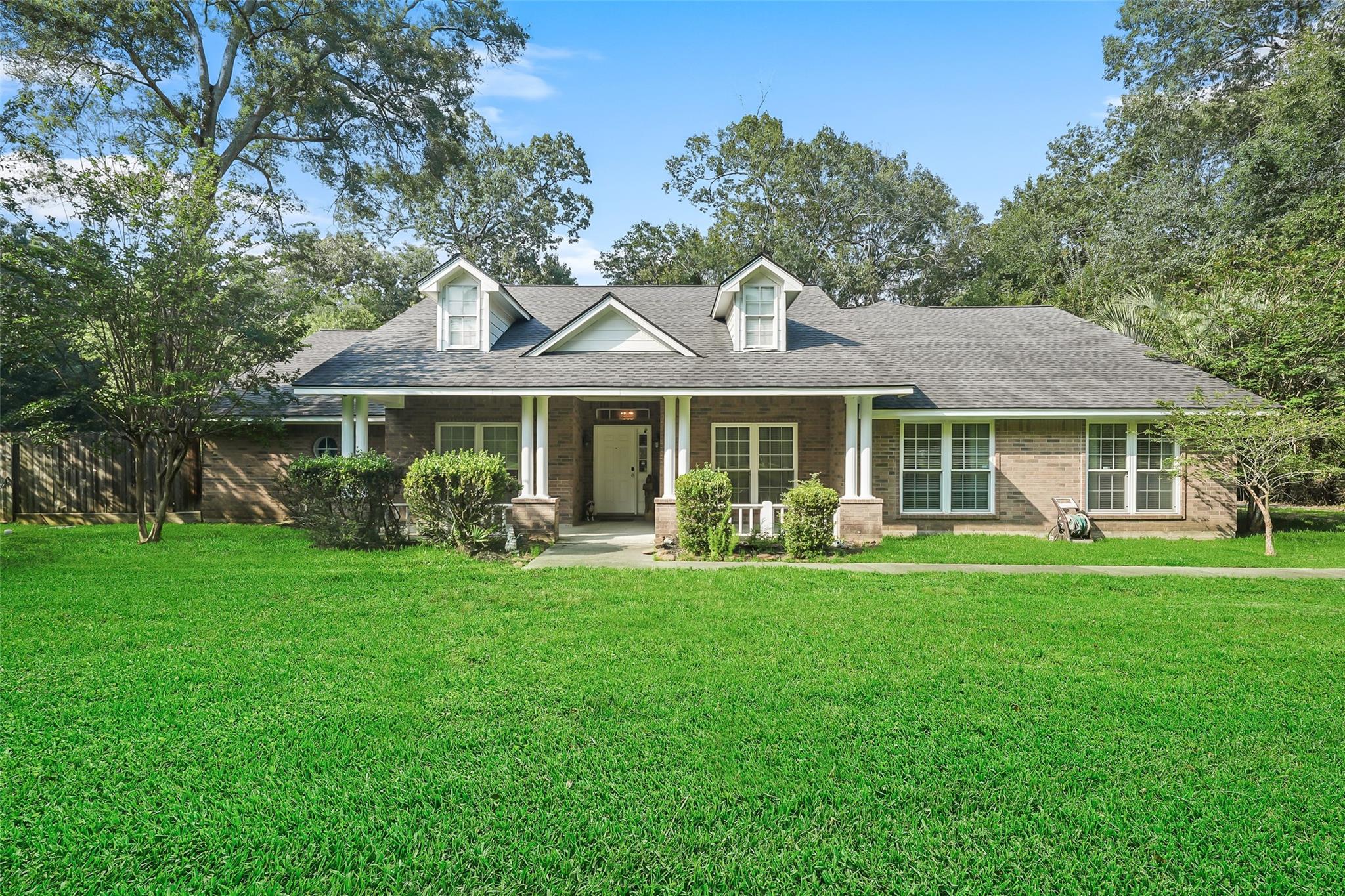 1015 Winchester Bnd Bend — photo