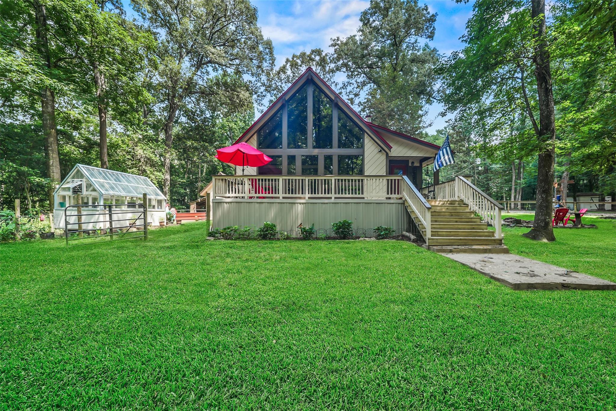 200 Cochran Lane — photo