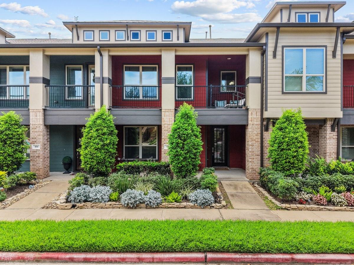 416 Via Regatta Drive — photo