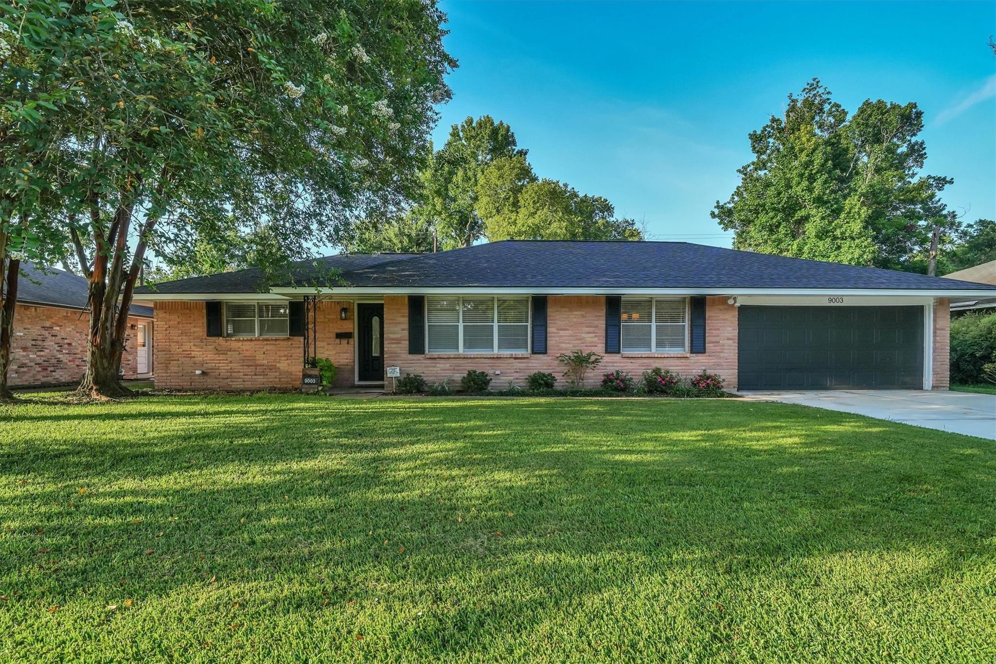 9003 Autauga Street — photo