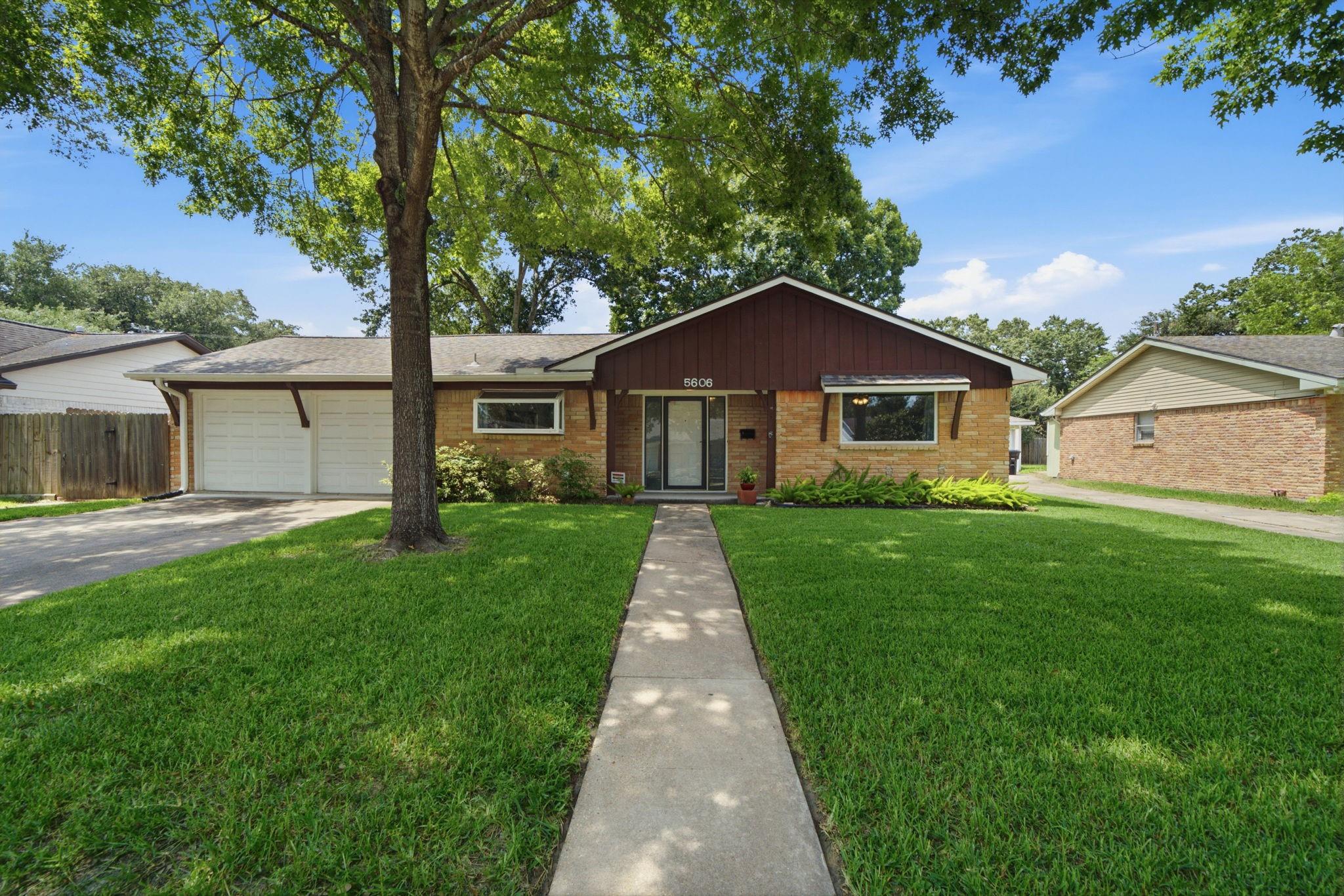 5606 Carew Street — photo