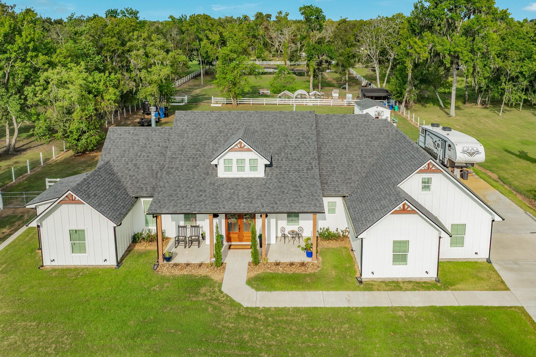 206 Black Oak Dr — photo