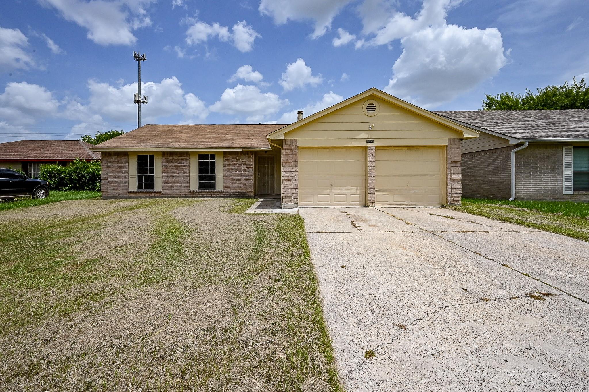 2667 Grand Canyon Drive — photo