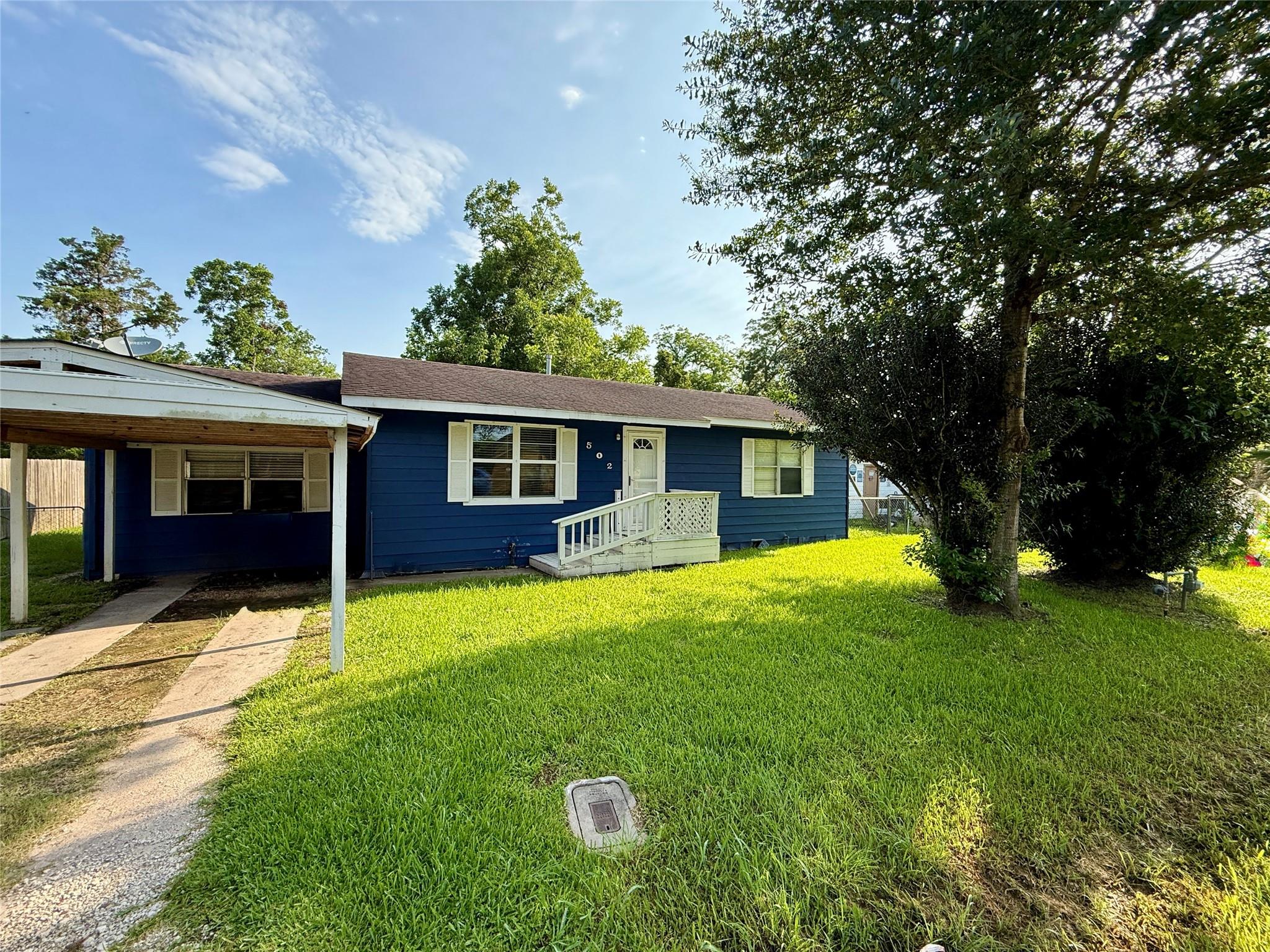 502 E Jackson Street, West Columbia, TX 77486 — photo 2