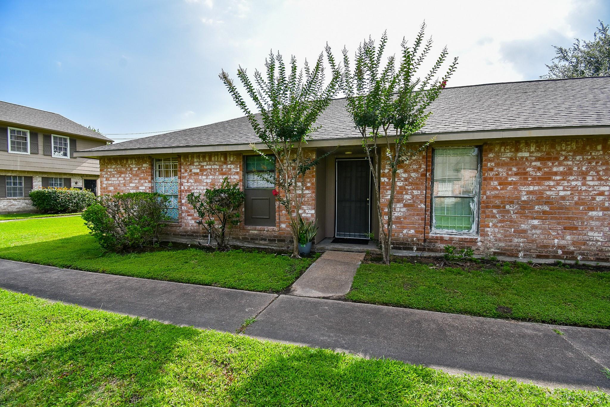 12469 Sharpview Drive #2469 — photo