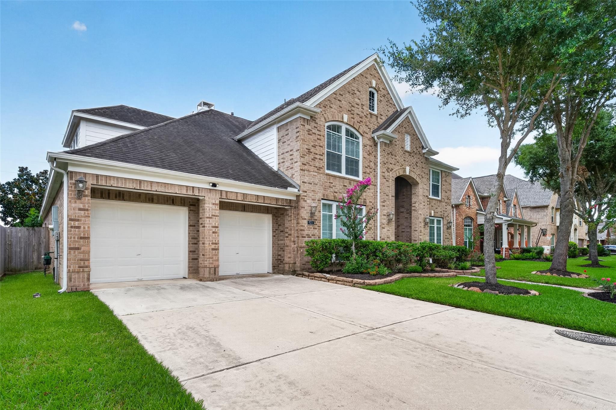 9211 Cold Hollow Lane — photo