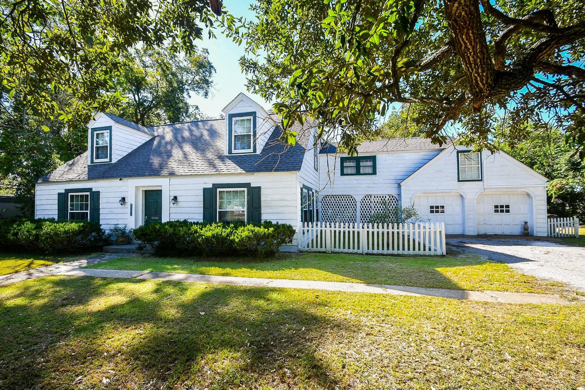 1118 E Cedar Street — photo