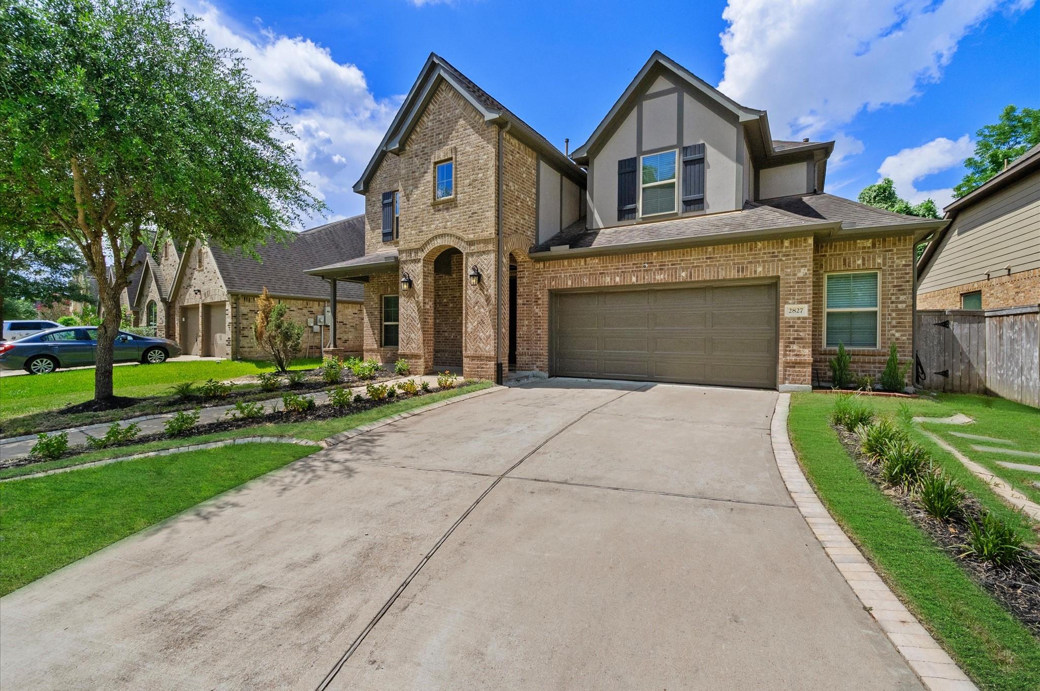 2827 Monarch Crossing — photo