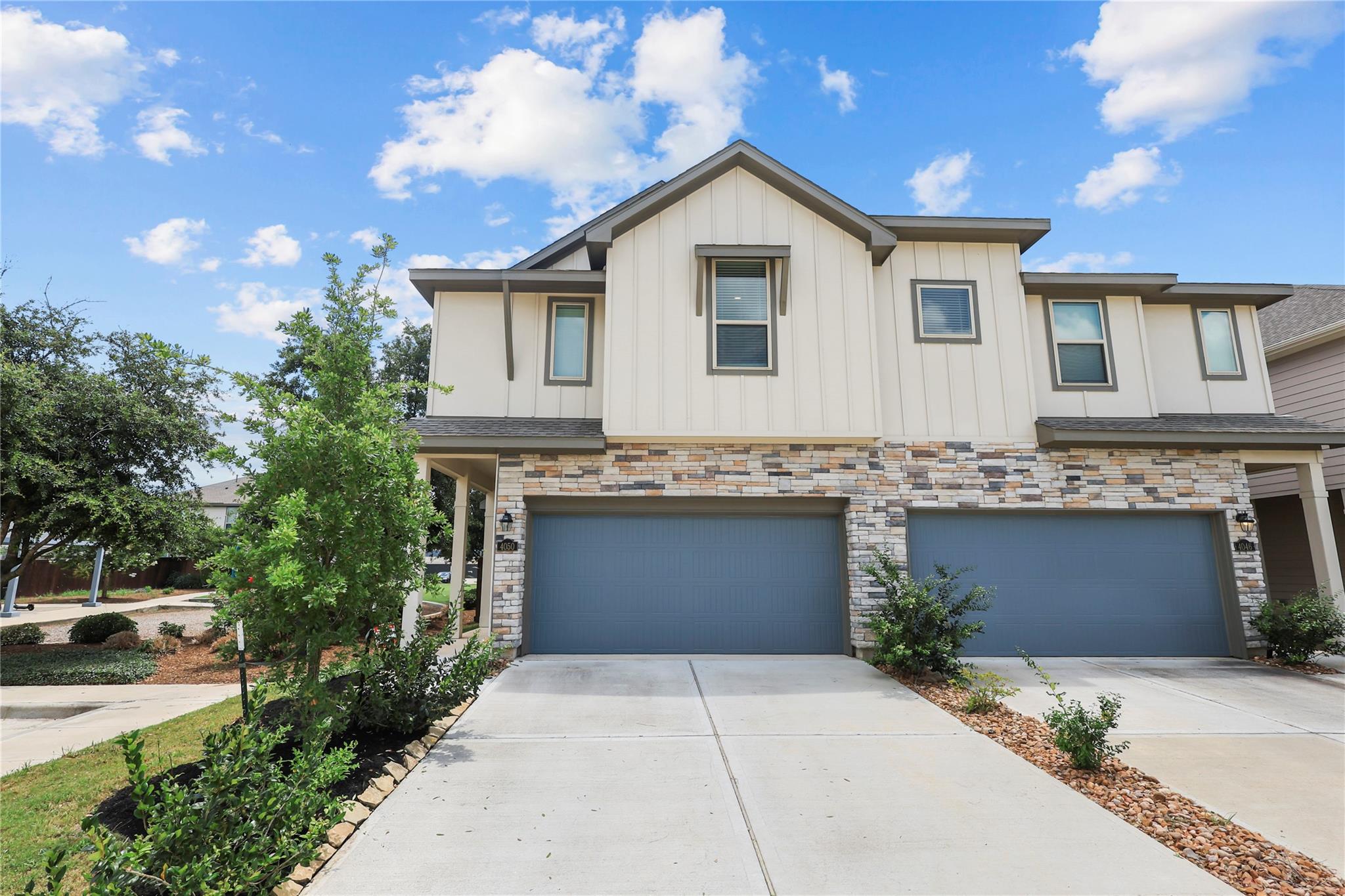 4050 Champlain Way, Rosharon, TX 77583 — photo 2