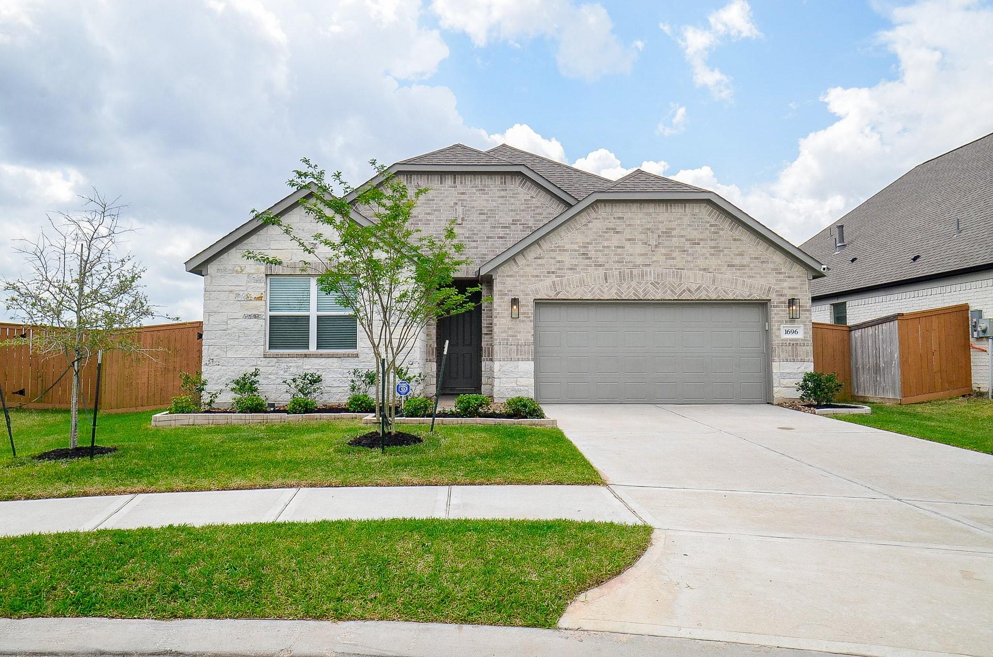 1696 Daylight Lake Drive — photo