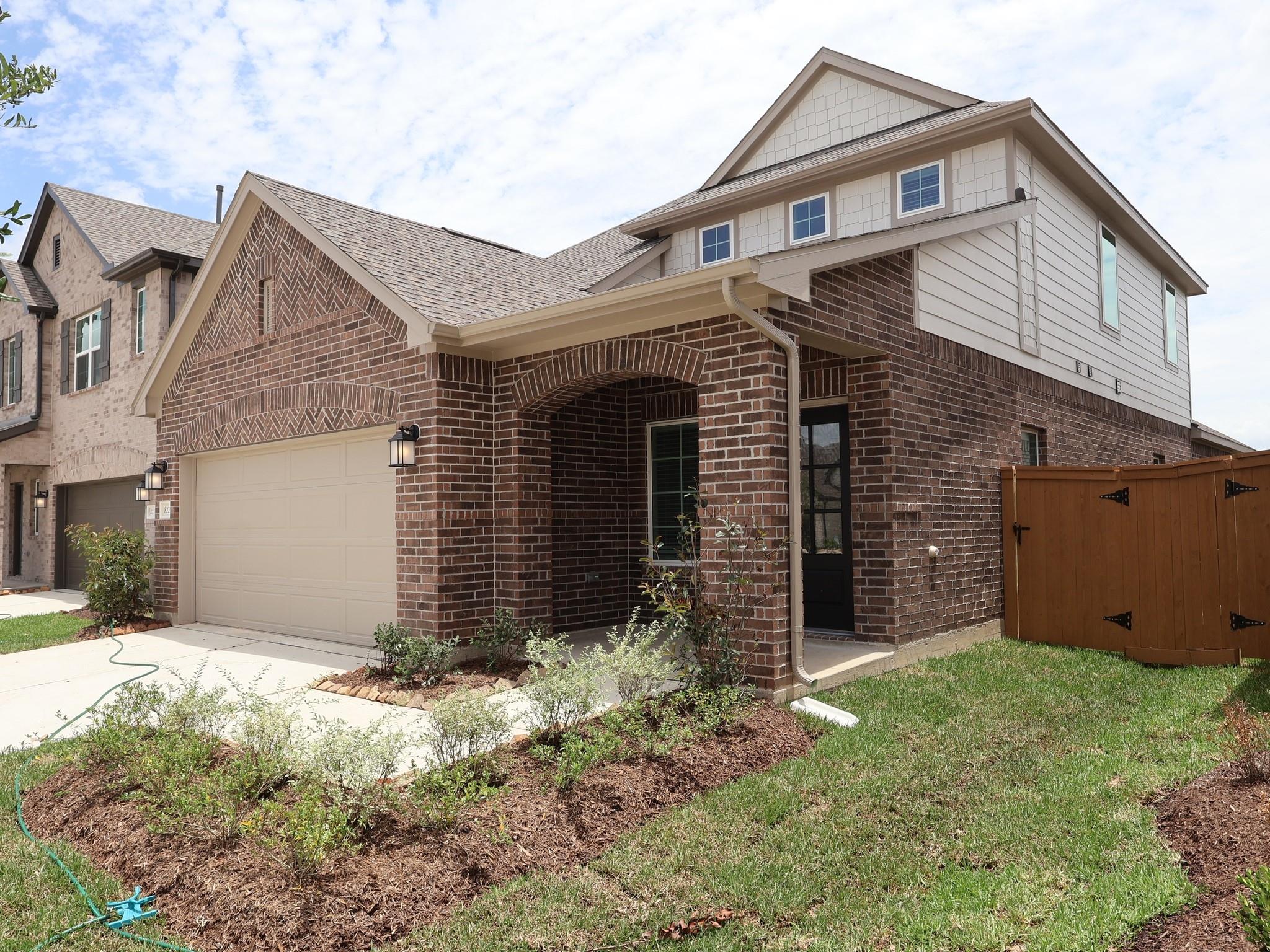8226 Blue Shell Lane — photo