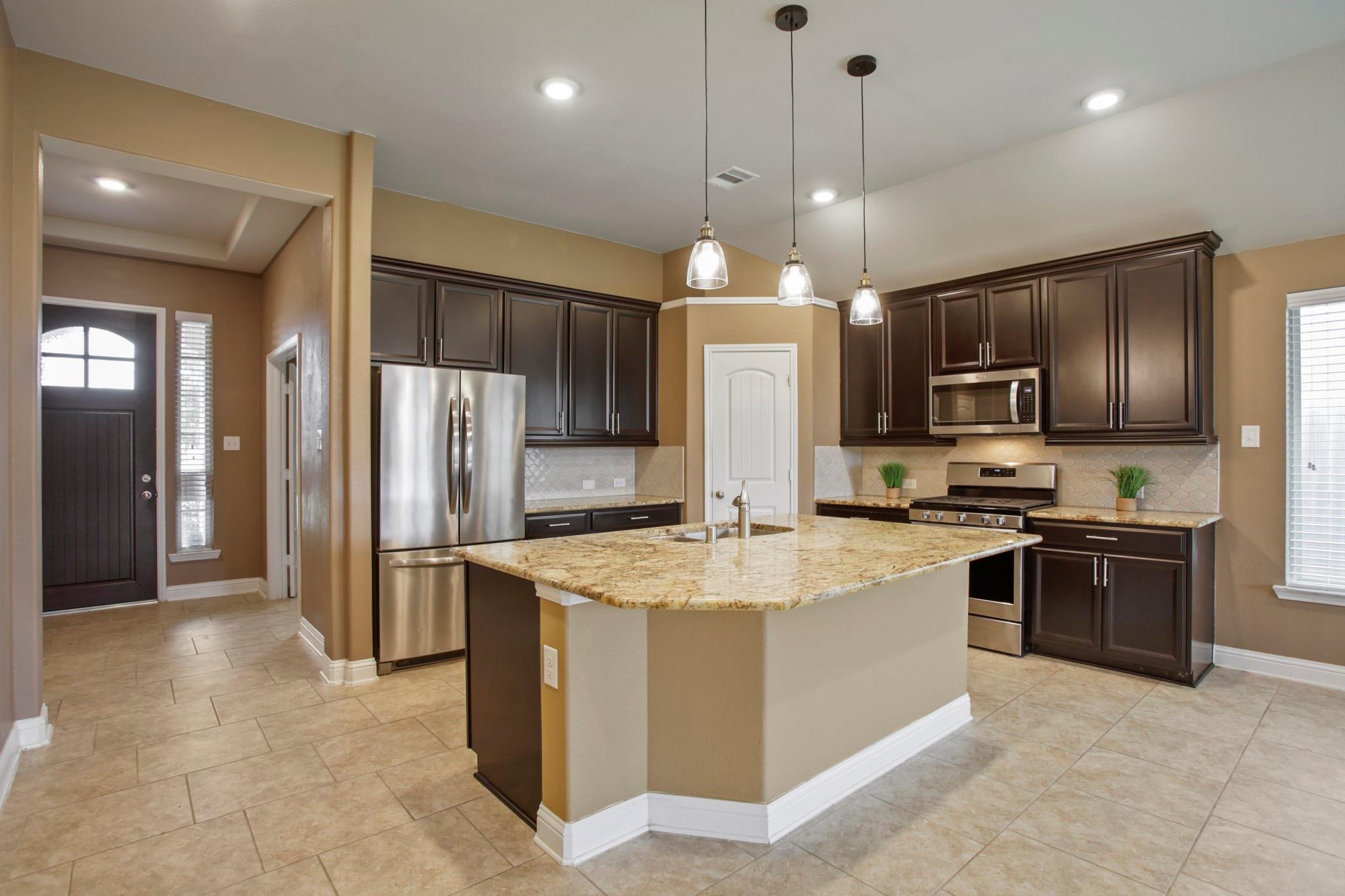 24103 Kingdom Isle Lane — photo