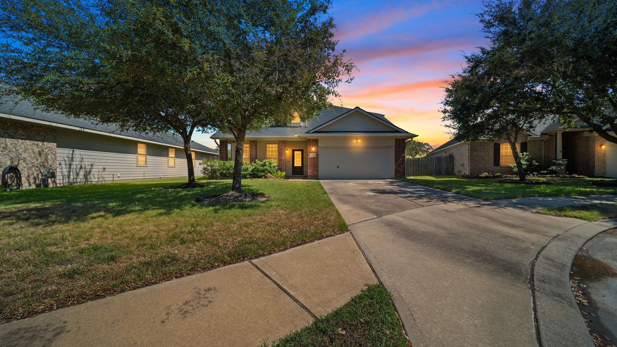 16710 Moss Green Court — photo