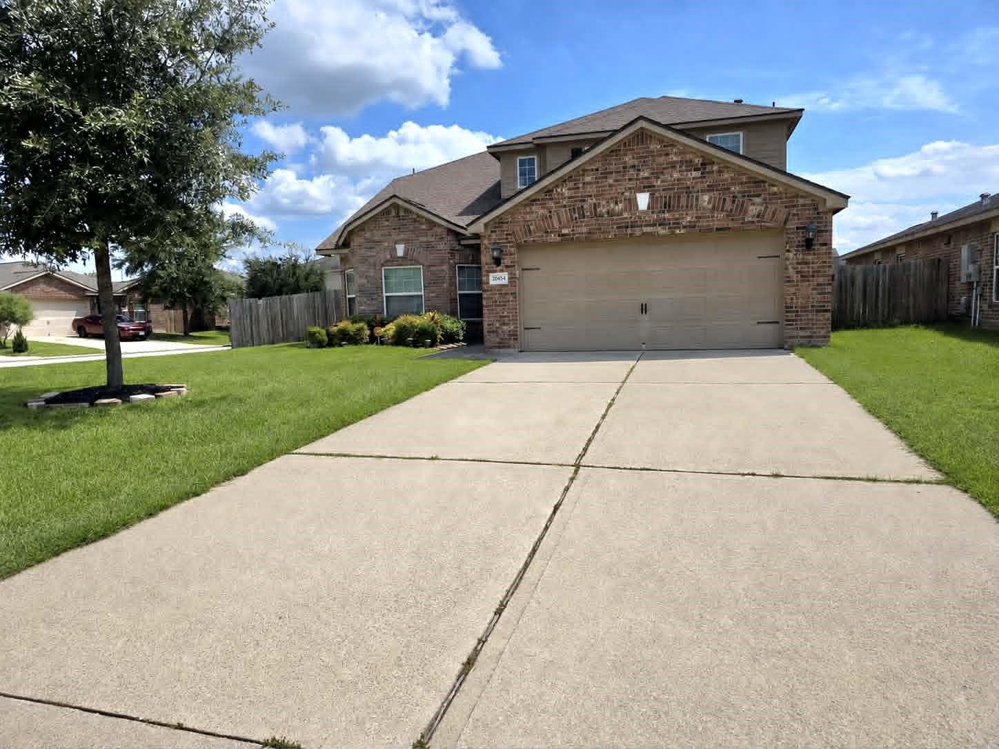 20454 Moon Walk Drive — photo