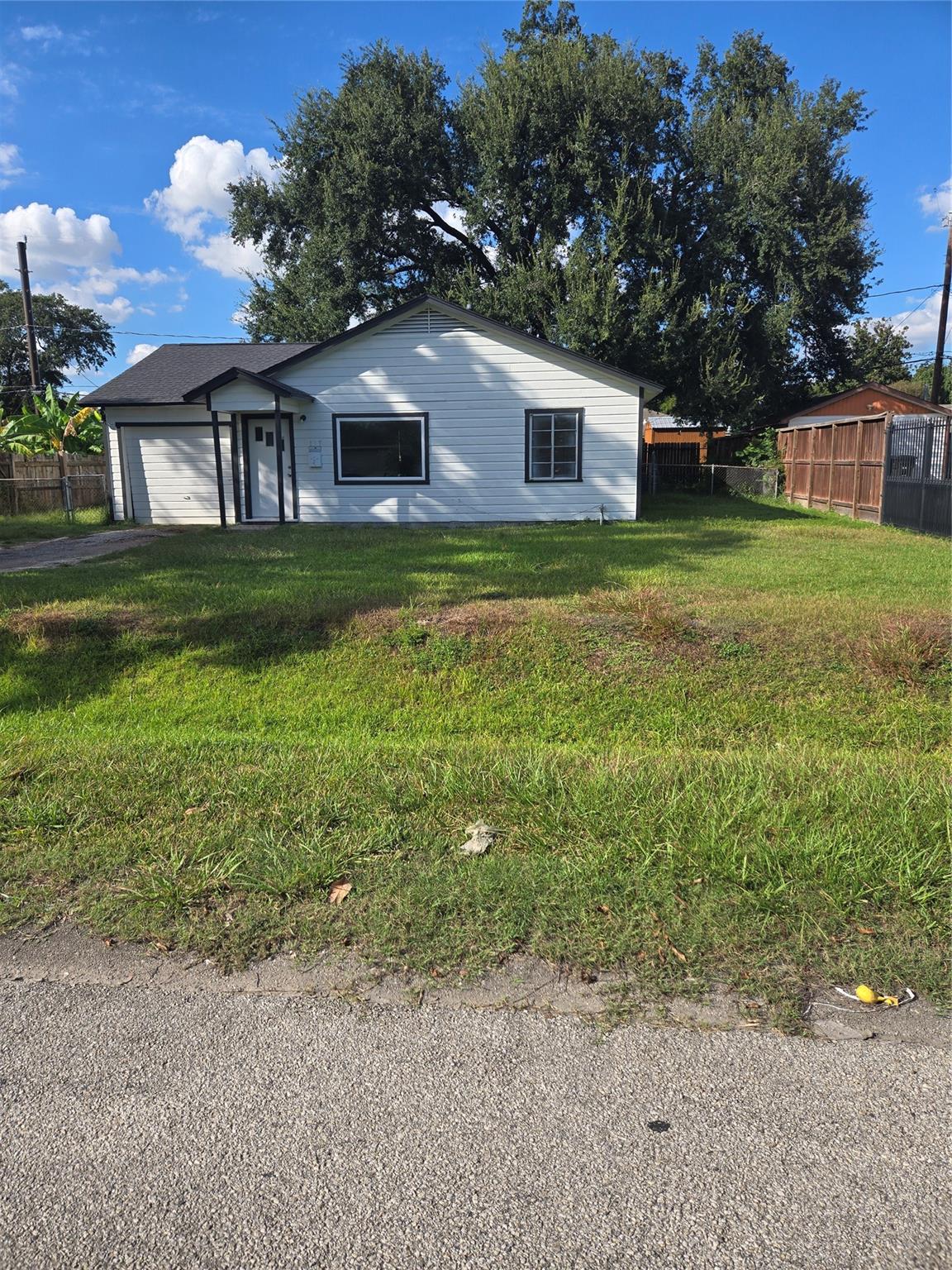 117 Treasure Drive — photo