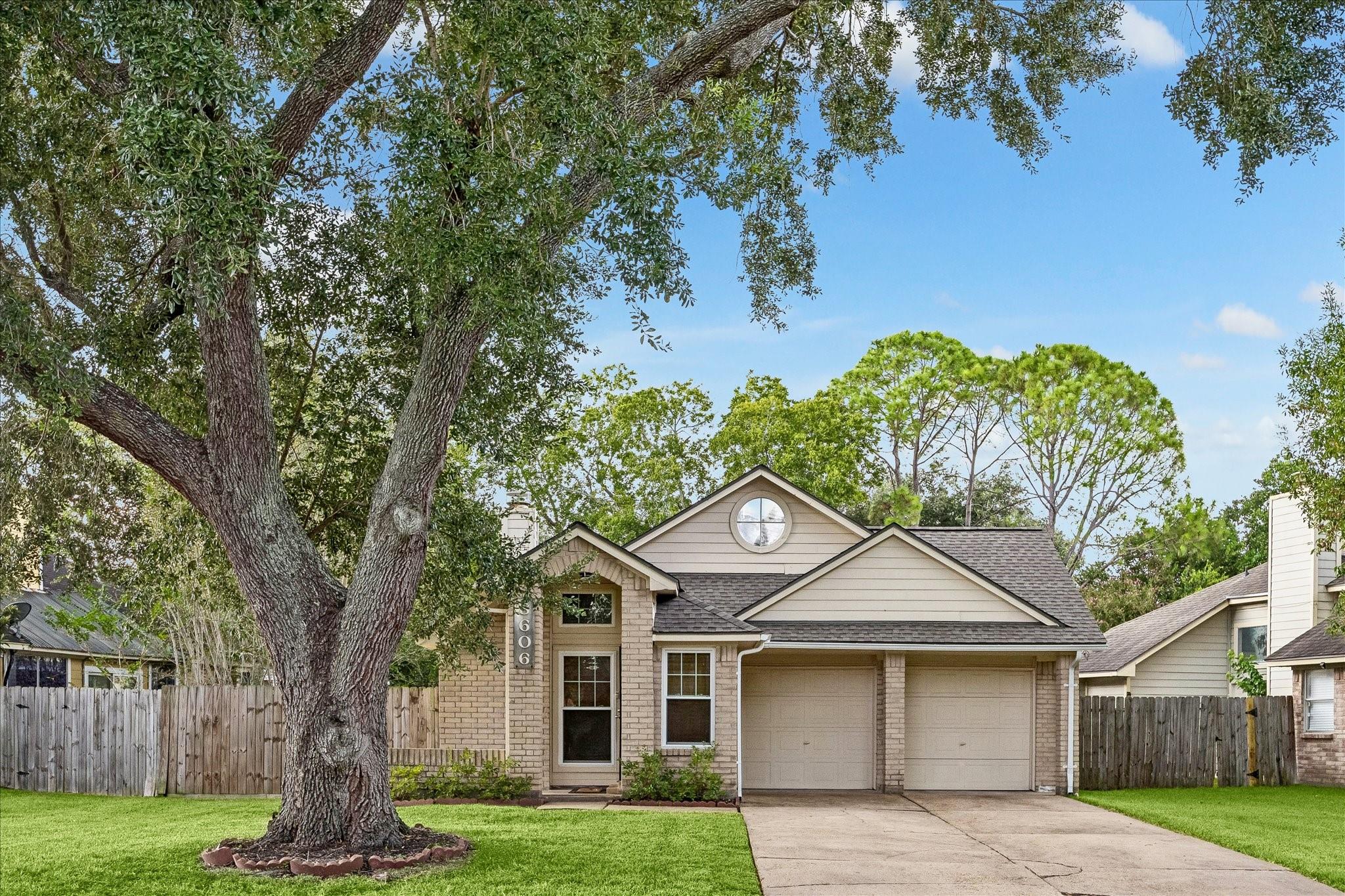 8606 Green Cedar Drive — photo