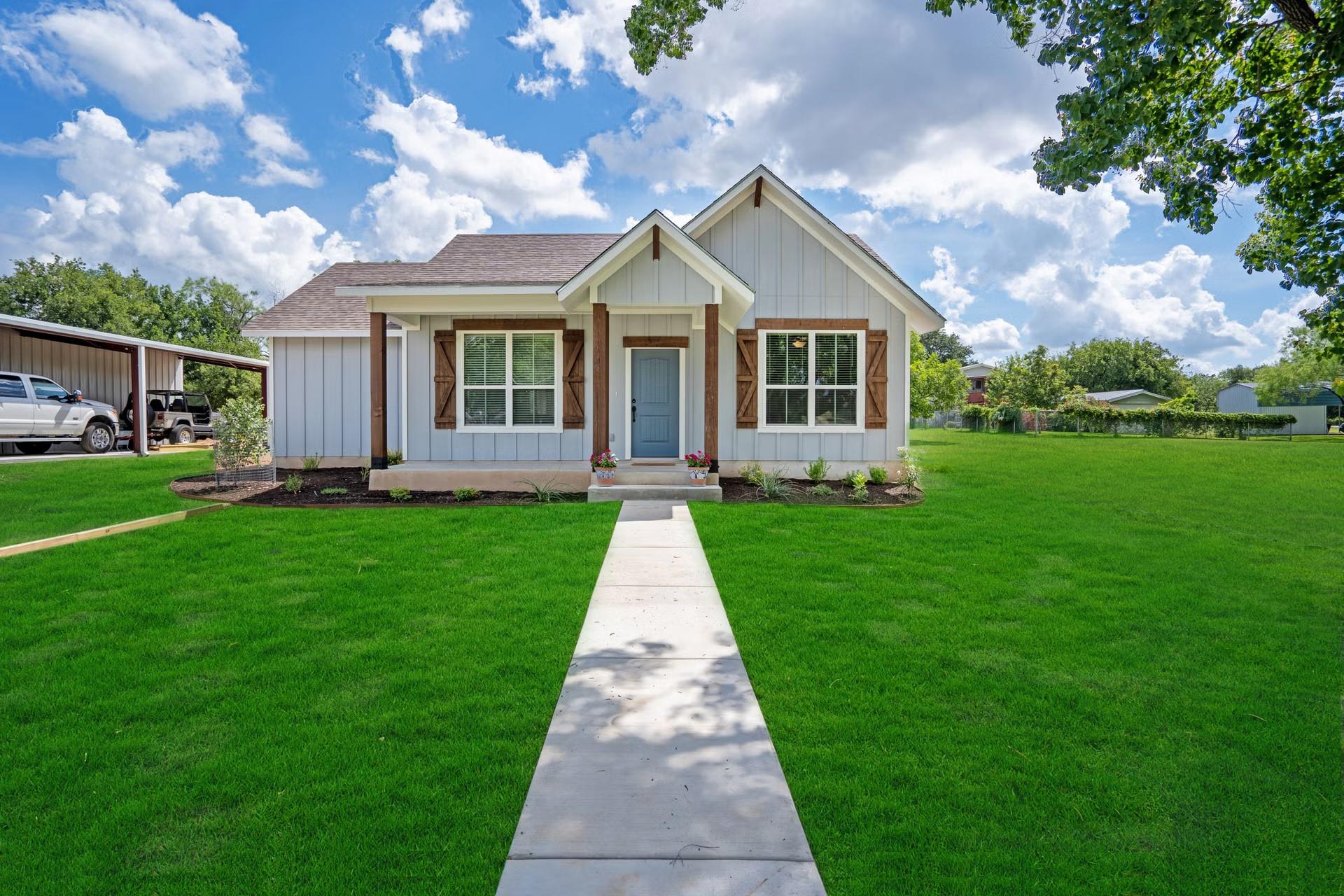 1013 Cottonwood Bend Lane — photo