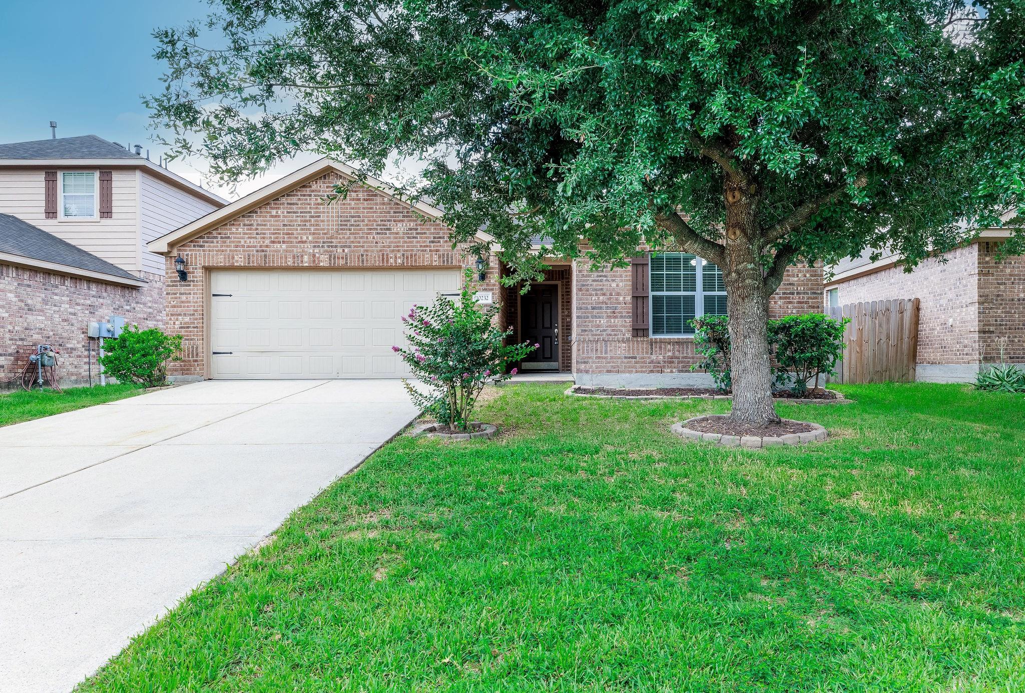 10232 Tate Court — photo