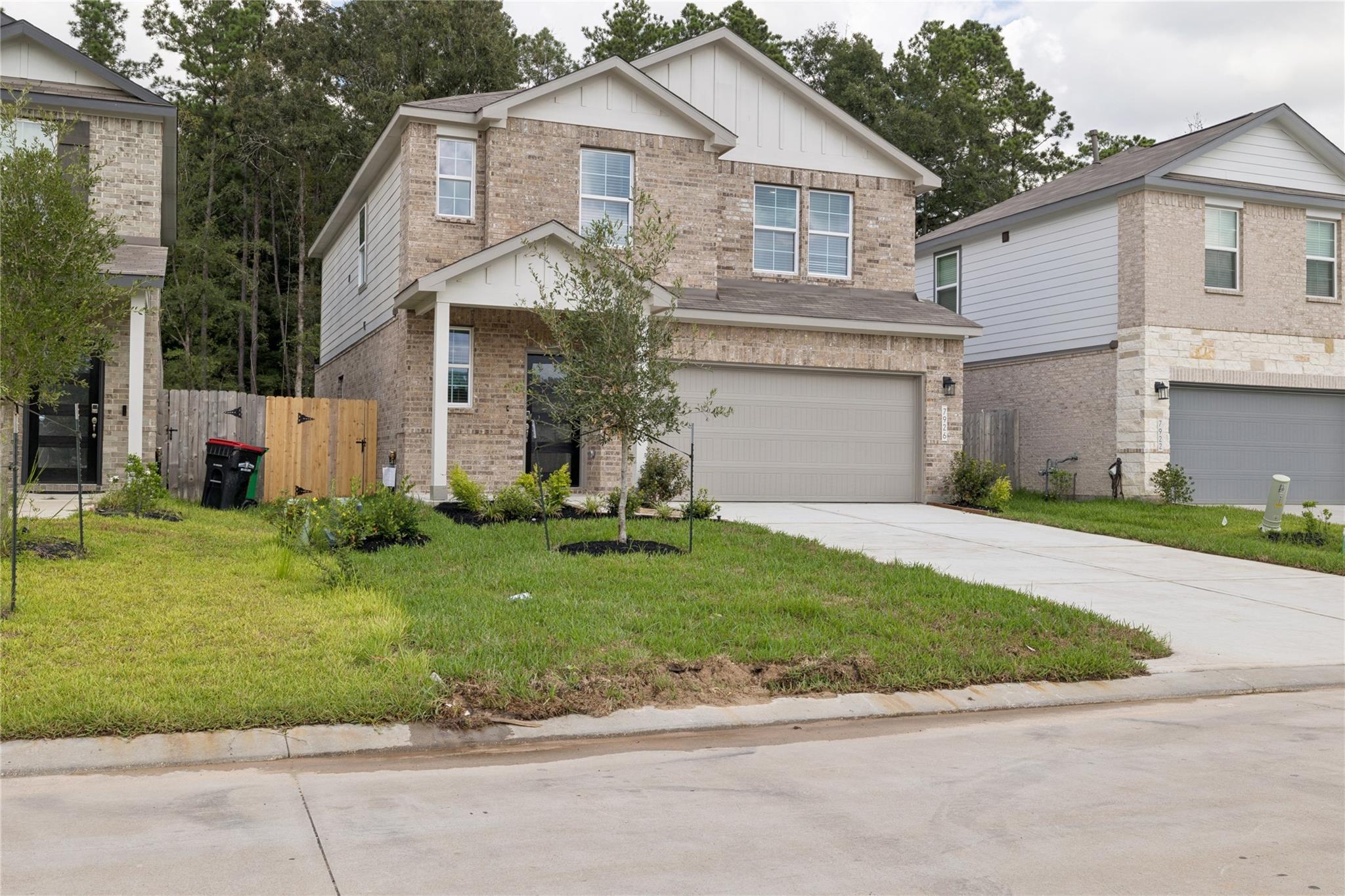 7806 Bergamot Cir — photo
