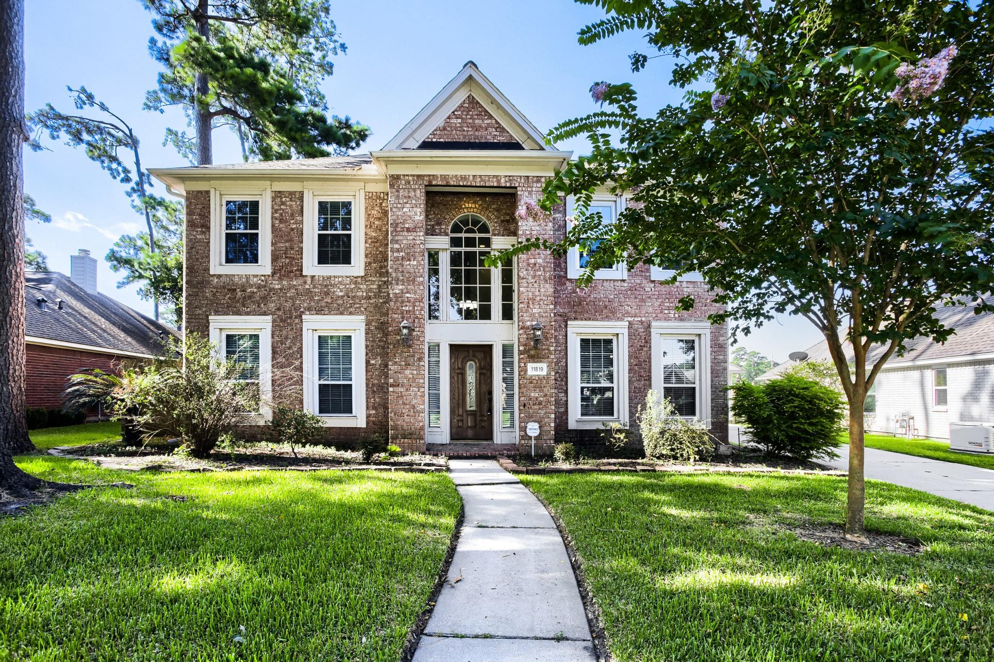 11819 Chateau Trail — photo