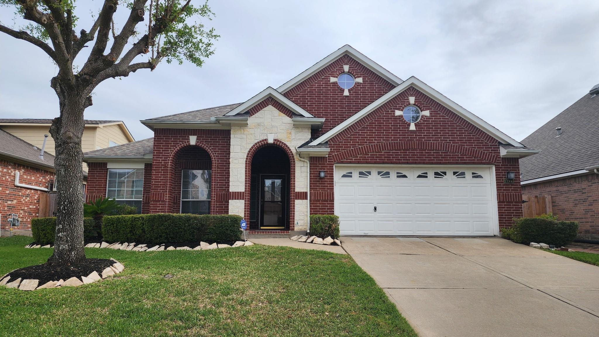 13906 Normandy Court — photo