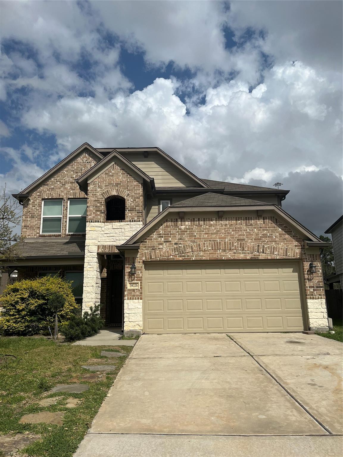 19026 Stock Drive — photo