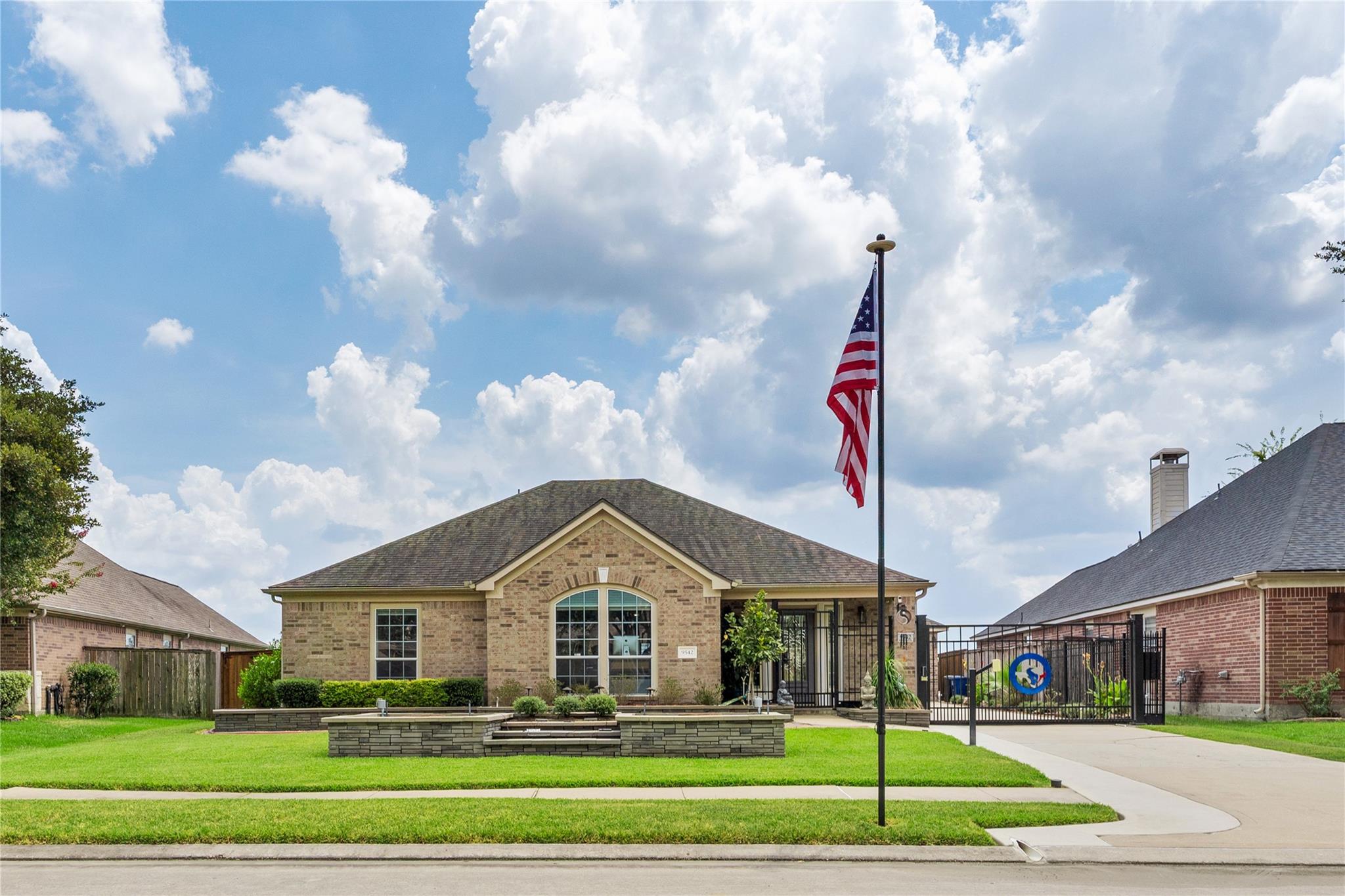 9542 Bearden Creek Lane — photo