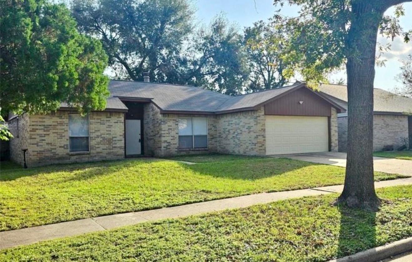 19327 Cypress Bay Drive — photo