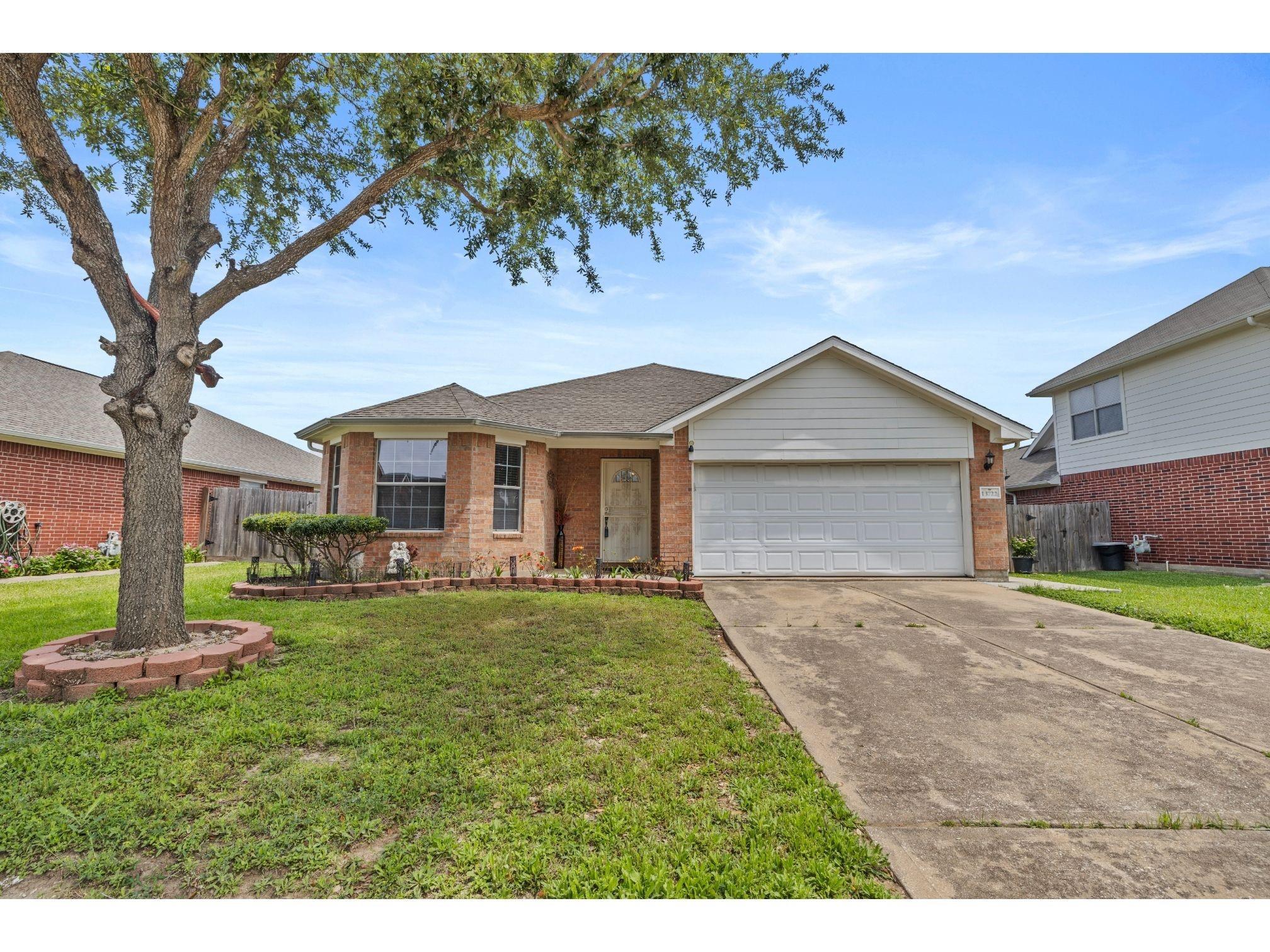 13722 Branford Greens Drive — photo