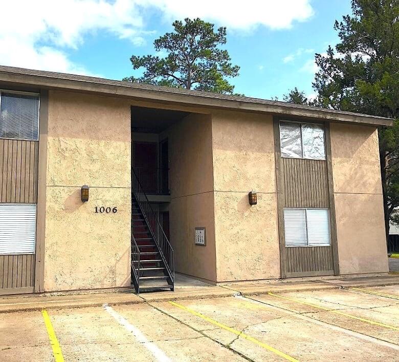 1008 N Houston Avenue — photo