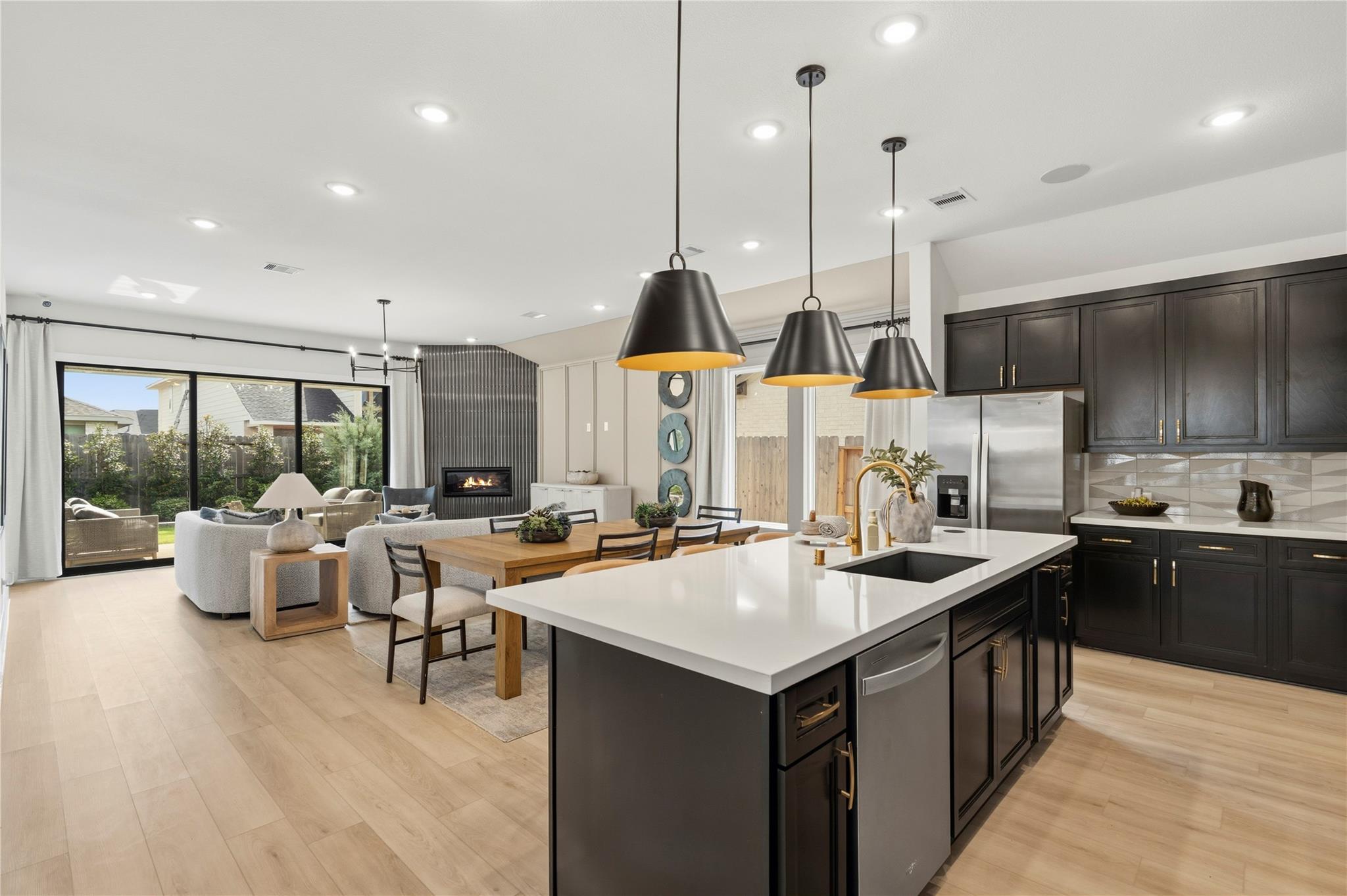 8618 Gleaming Village Way — photo