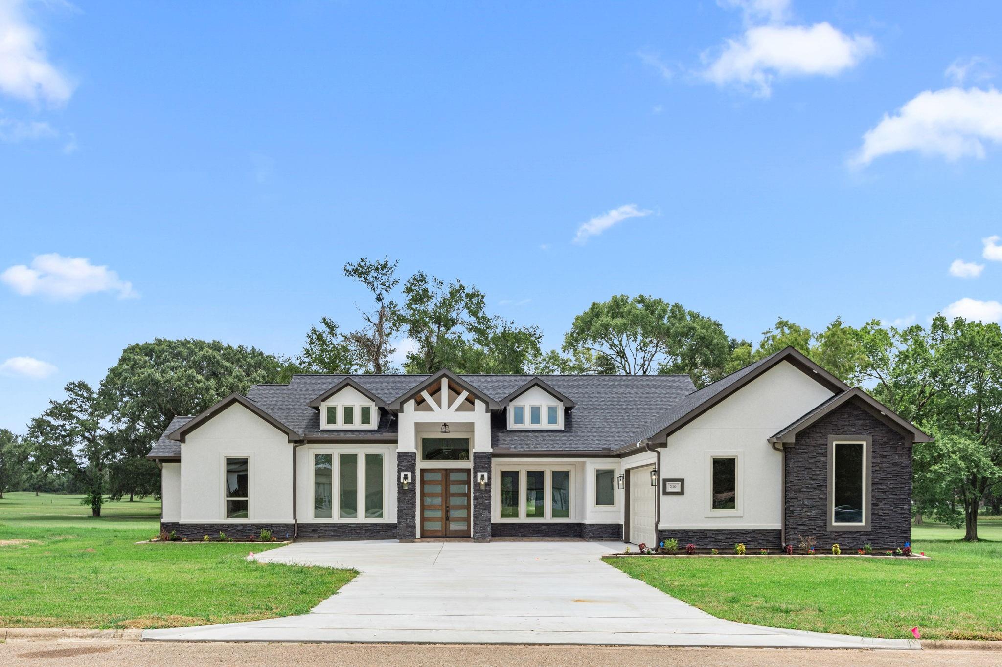 210 Birdie Dr — photo