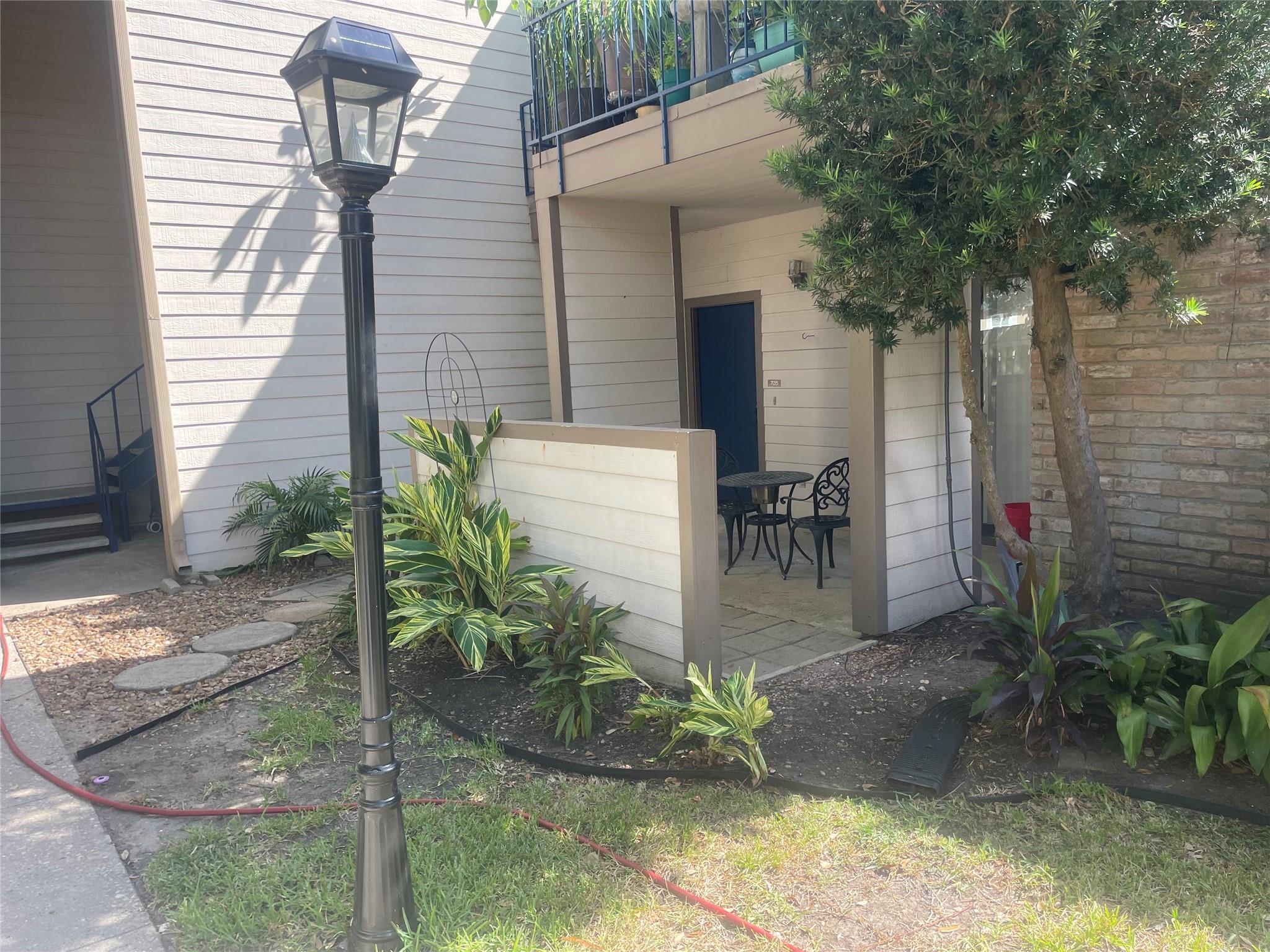 7135 N Holiday Drive — photo