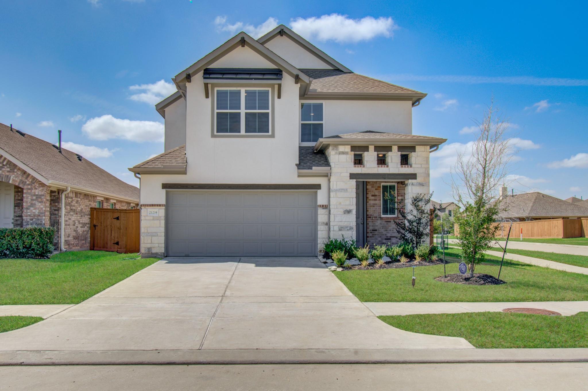 21239 Shore Bluff Drive — photo