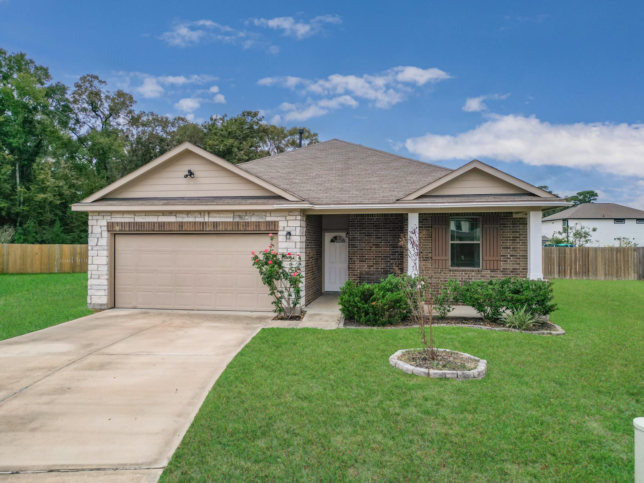 11064 Patriot Court — photo