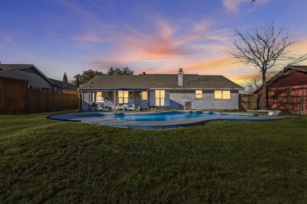2828 Elk Grove Road — photo