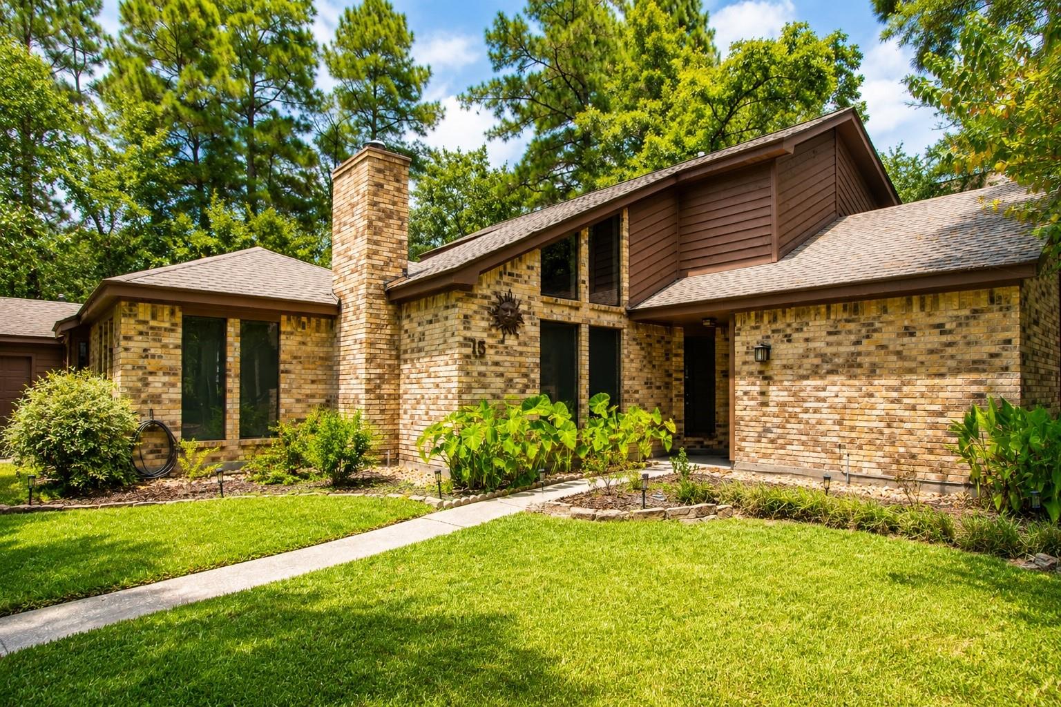 15 Mallard Glen Place — photo