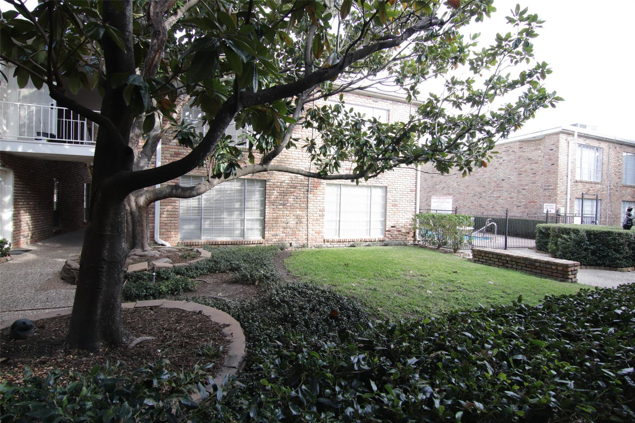 2101 Fountain View Drive #35 — photo