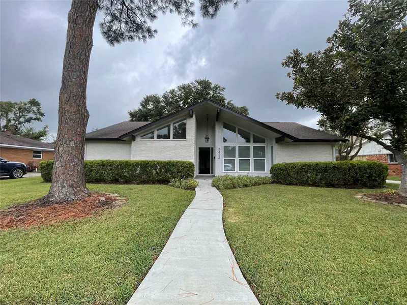 5323 Imogene Street — photo