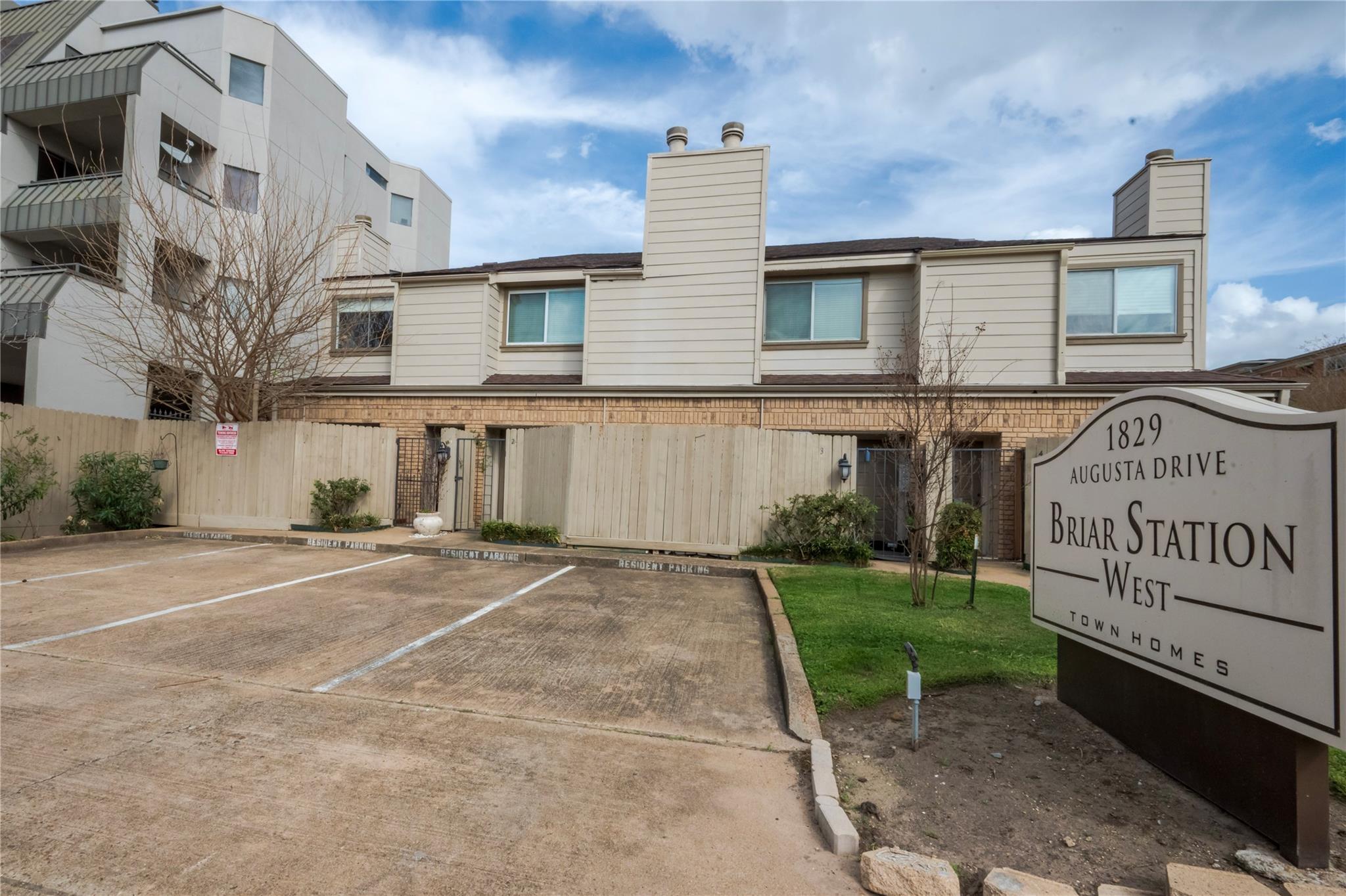 1829 Augusta Drive #1 — photo