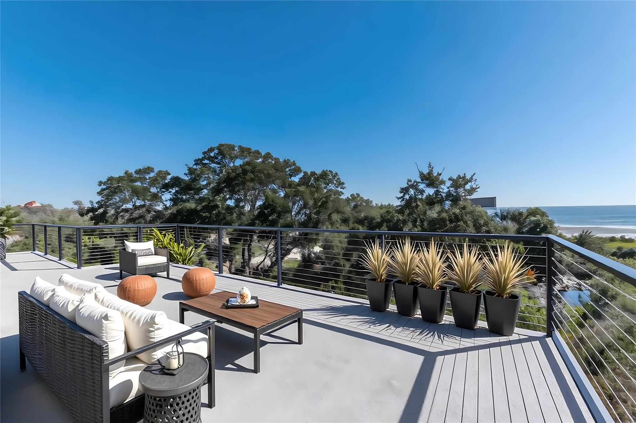 637 Bay Vista Drive — photo