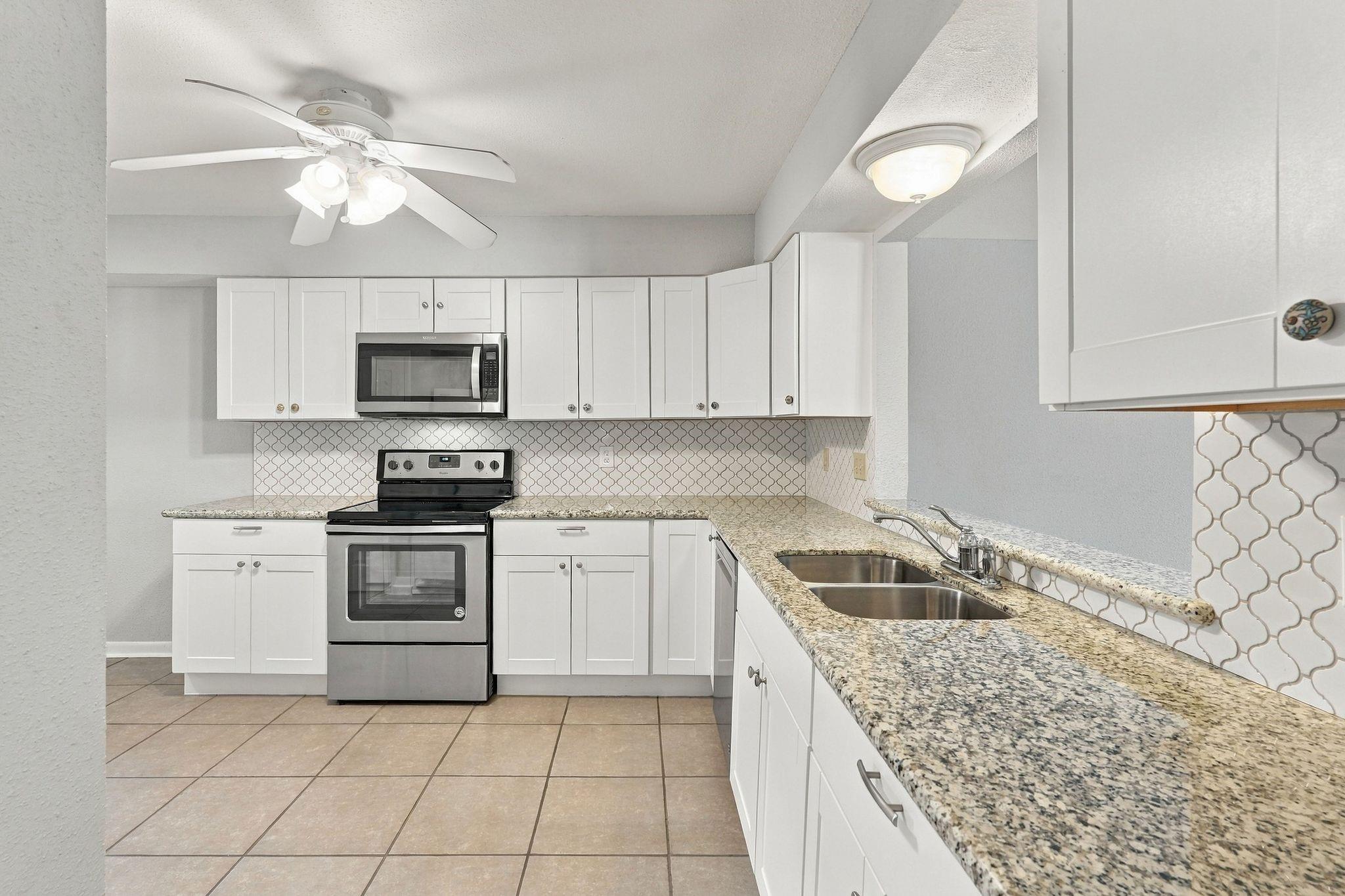7391 Antoine Drive — photo