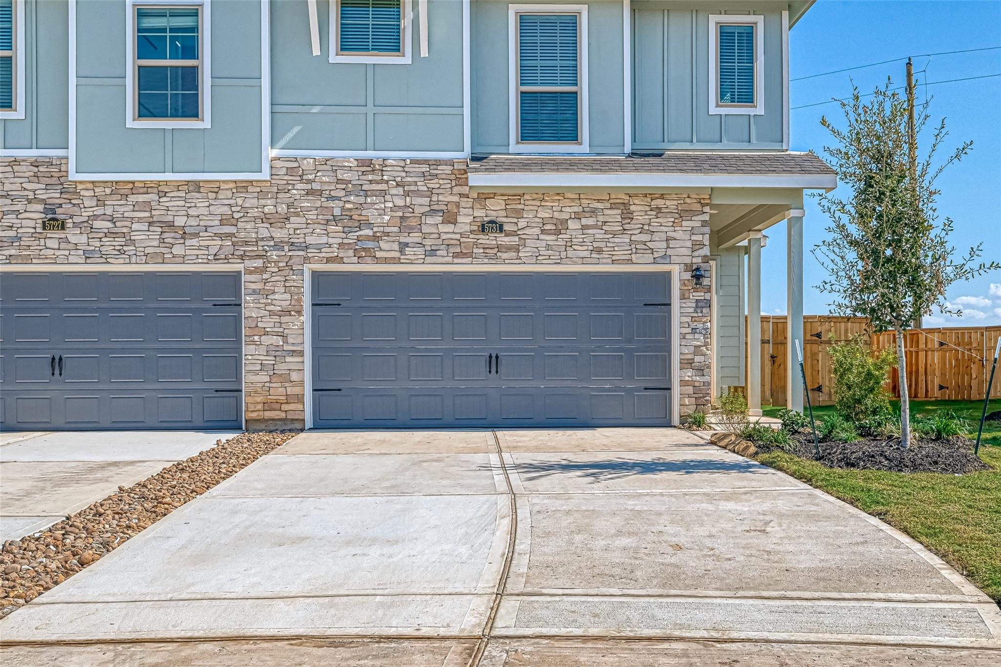 5731 Foggy Vine Court — photo
