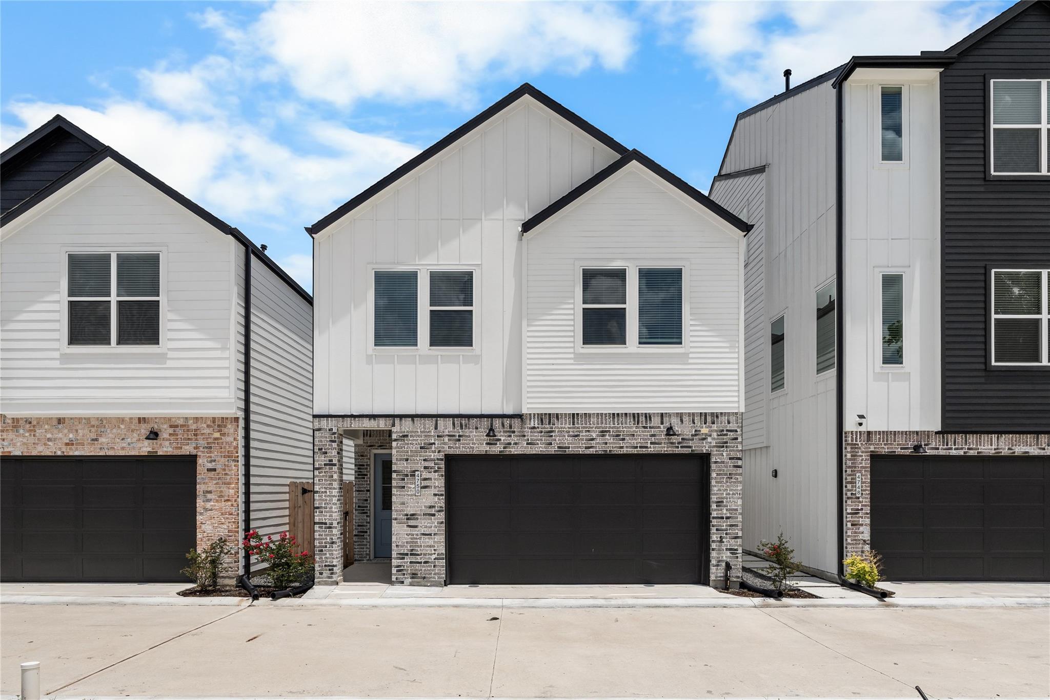 4746 Martin Hill Street — photo